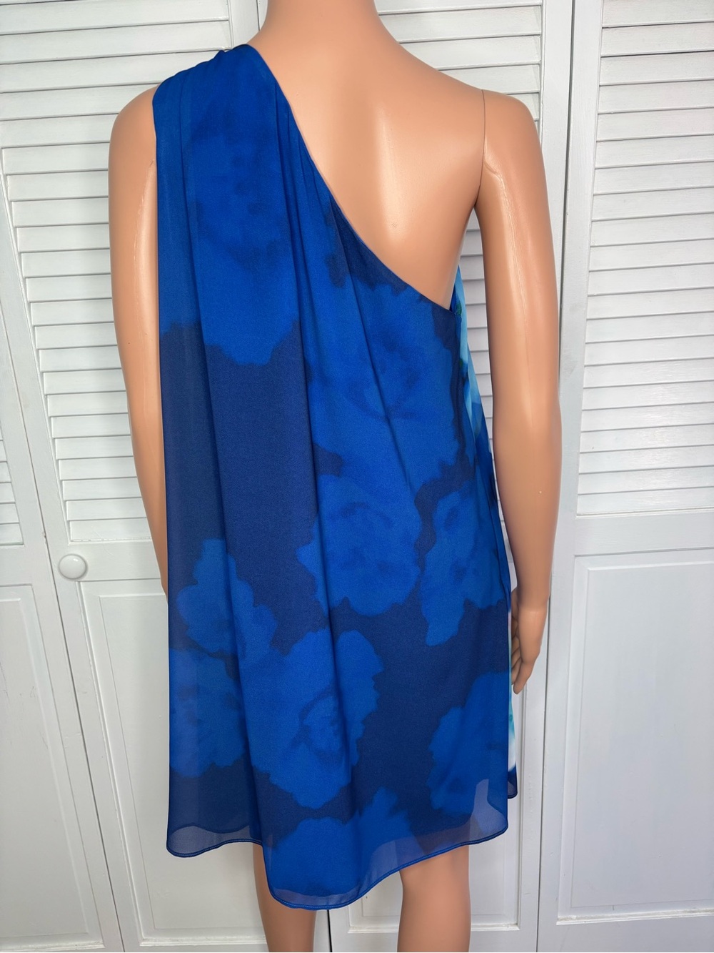 New BELLE by Badgley Mischka 'Kayla' One-Shoulder Floral Dress Size 2 - Picture 7 of 7